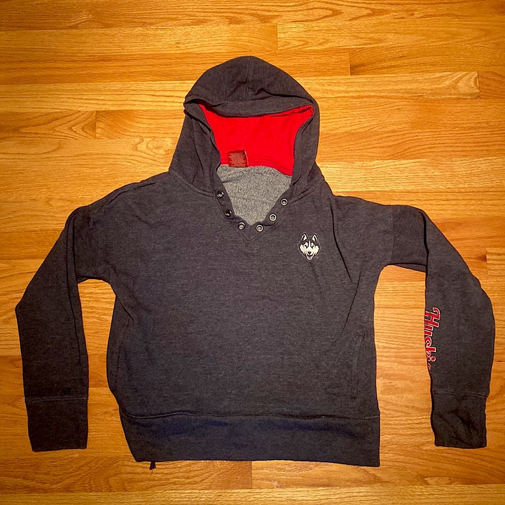 Uconn Huskies Hoodie • MEDIUM • NAVY BLUE